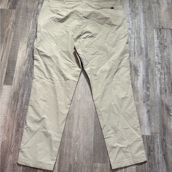 Banana Republic Slim Fit
Performance Chino Pants (Size 40x30, Light Khaki - Picture 5 of 6